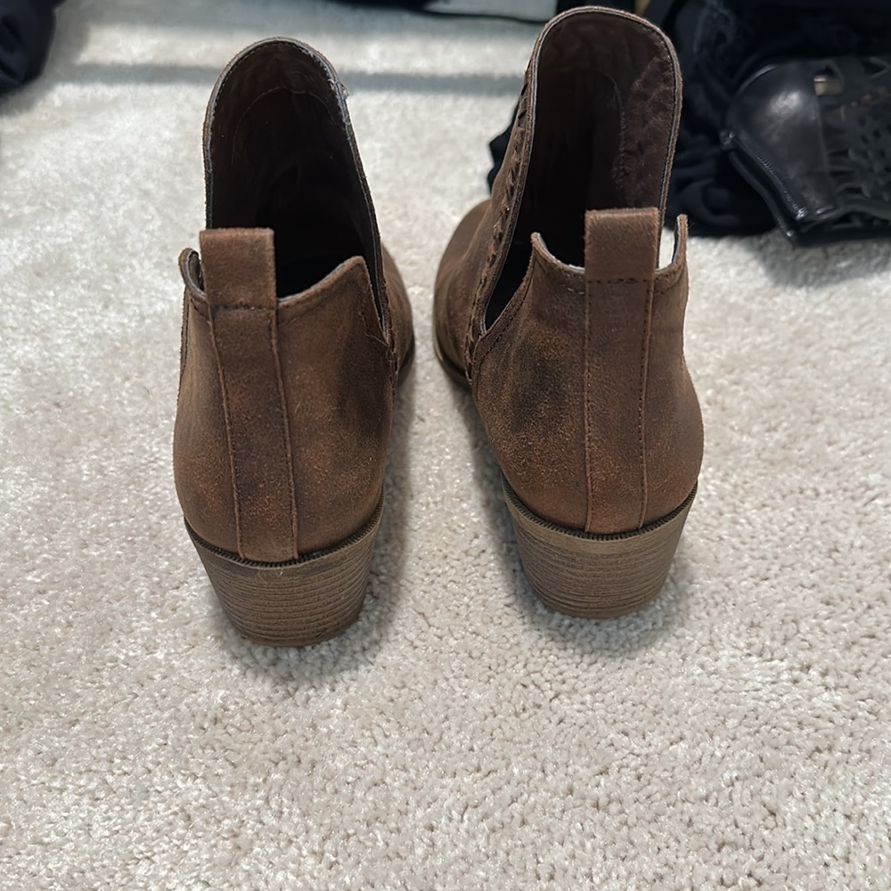 Booties - Picture 4 of 4
